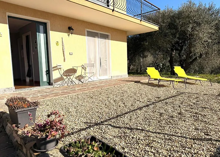 Relax In Con Giardino Privato E Posto Auto