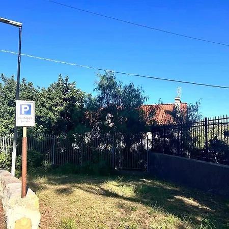 Relax In Con Giardino Privato E Posto Auto アパート *