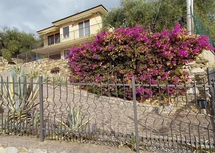 Апартаменты Relax In Con Giardino Privato E Posto Auto *